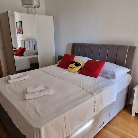 Apartments Anica 2 Makarska Extérieur photo